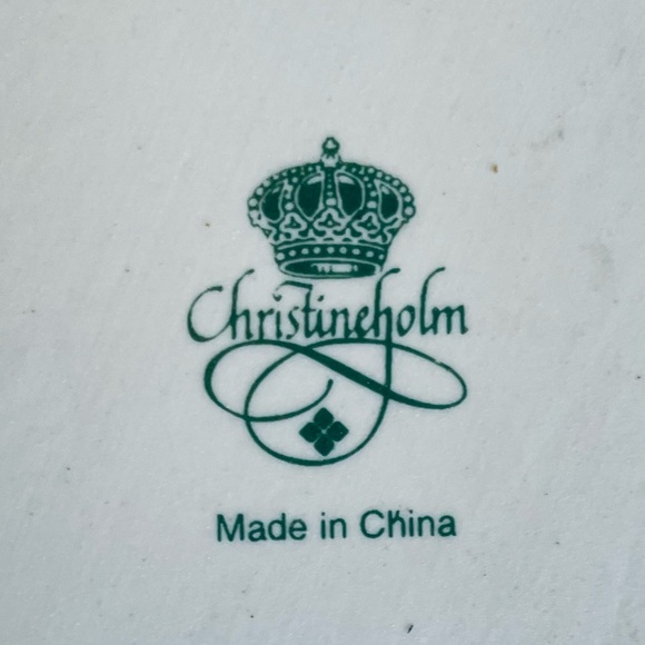 Christineholm 9.5” Ceramic Tart/Quiche pan - Picture 2 of 2